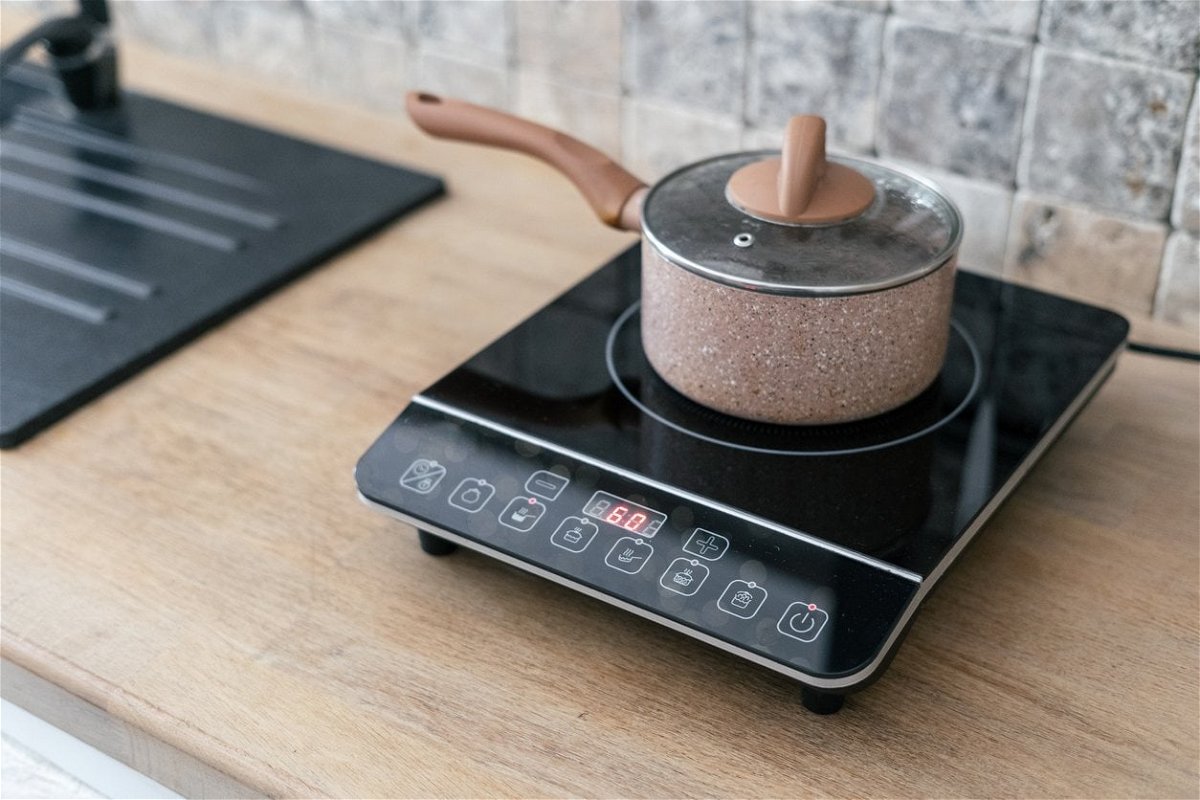 The Best Portable Induction Cooktop Of 2022 | Kitchen Ambition