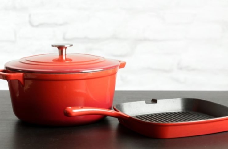 Cookware set: Red enameled cast iron pot, saucepan