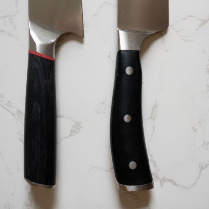 carbon-steel-knives-dalstrong-wusthof-handle-comparison