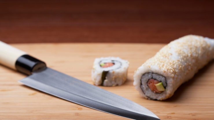 buying guide about how to choose the right sushi knife for your home kitchen