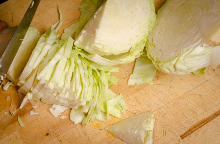 how to cut cabbage