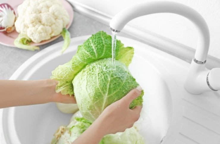 how to peel cabbage leaves