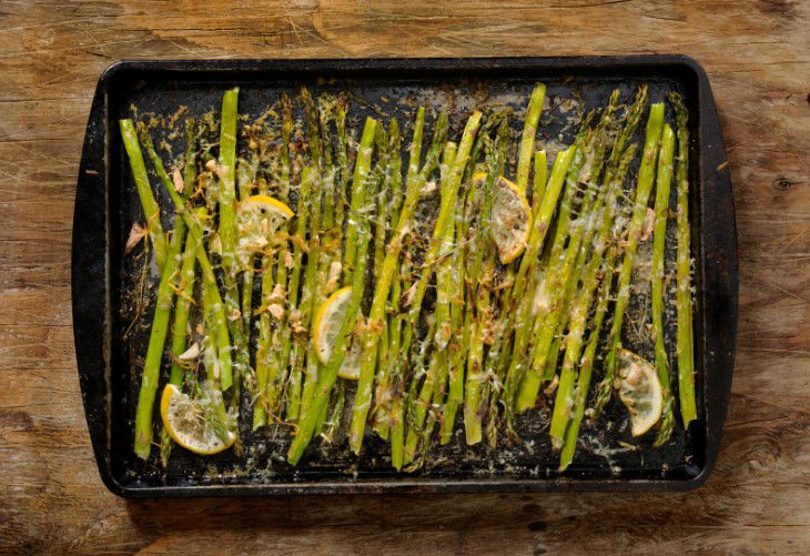 Lemon, Garlic and Parmesan Roasted Asparagus