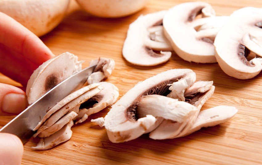 how to clean peel and cut mushrooms