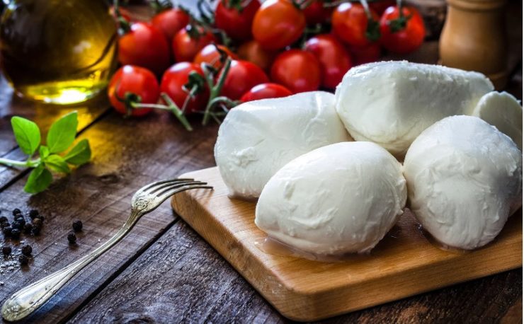 three round shaped cheese