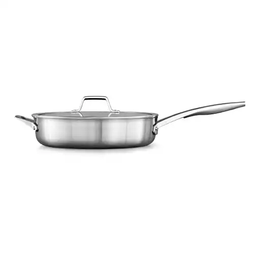 What's the Difference Between a Skillet and a Sauté Pan?